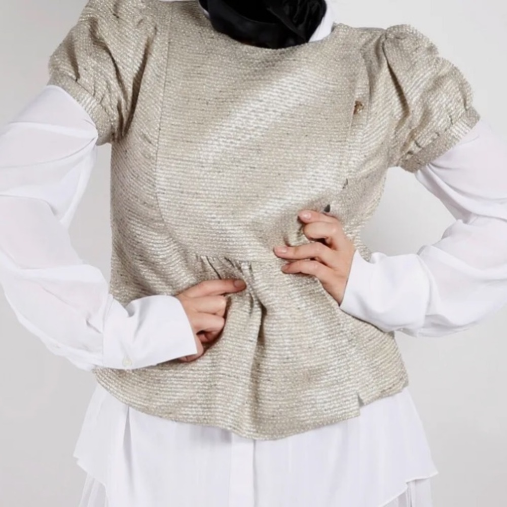LOEFFLER RANDALL Tan Silver Metallic Puff Short Sleeve Snap Blouse - Picture 3 of 13